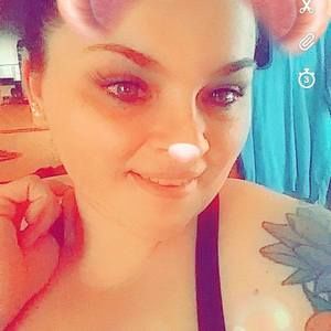 Meet your Posher, Layna